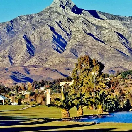Apartamento Off Line Deluxe 2 Bedroom Golf Puerto Banus Marbella 12 Minutes Away By G00giemaps *
