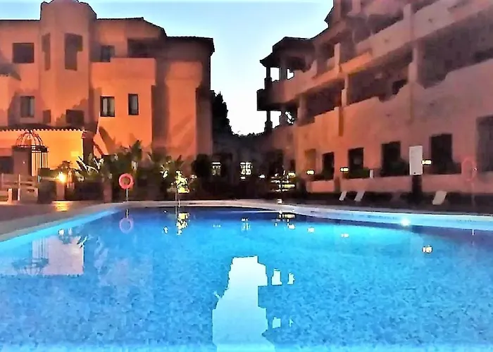 公寓 Off Line Deluxe 2 Bedroom Golf Puerto Banus Marbella 12 Minutes Away By G00giemaps 埃斯特波纳