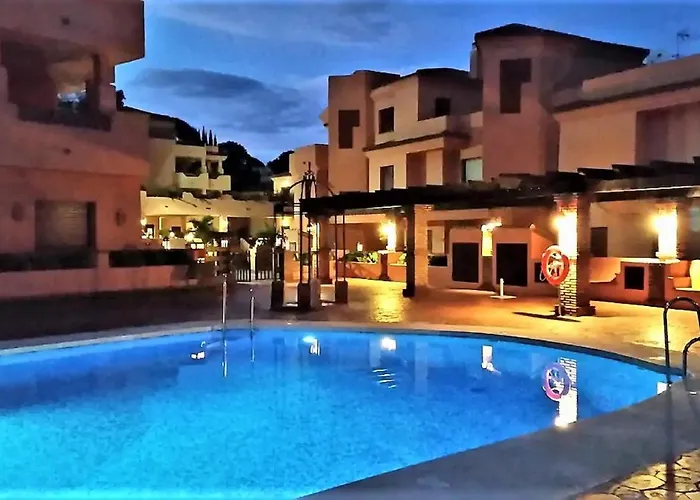 Off Line Deluxe 2 Bedroom Golf Puerto Banus Marbella 12 Minutes Away By G00giemaps 埃斯特波纳