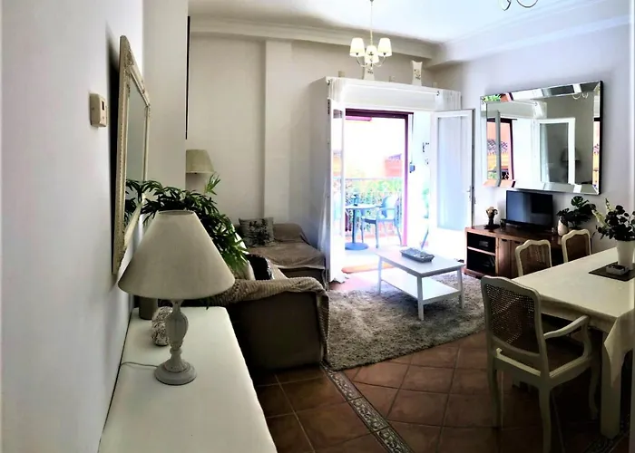 公寓 Off Line Deluxe 2 Bedroom Golf Puerto Banus Marbella 12 Minutes Away By G00giemaps 埃斯特波纳