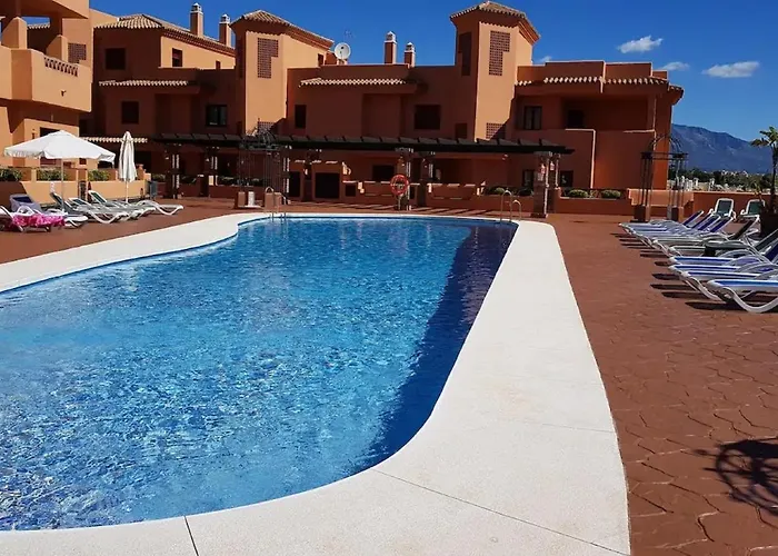 Off Line Deluxe 2 Bedroom Golf Puerto Banus Marbella 12 Minutes Away By G00giemaps 公寓 埃斯特波纳