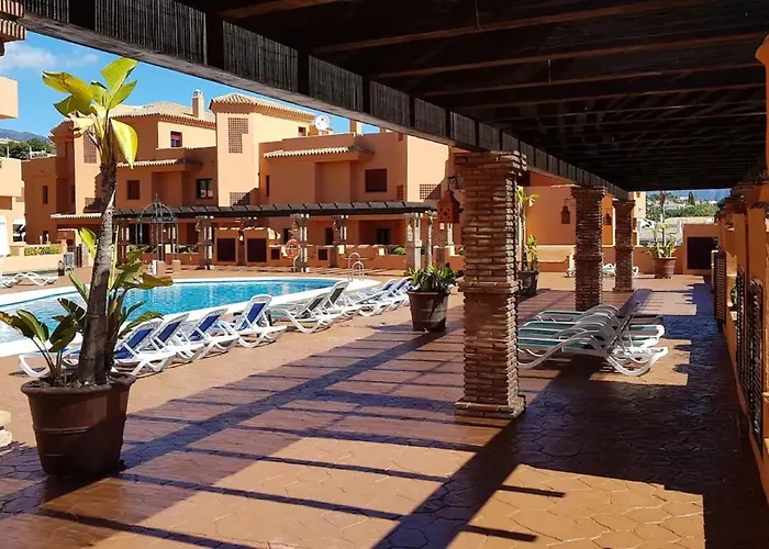 公寓 Off Line Deluxe 2 Bedroom Golf Puerto Banus Marbella 12 Minutes Away By G00giemaps 埃斯特波纳