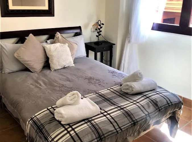 Lägenhet Off Line Deluxe 2 Bedroom Golf Puerto Banus Marbella 12 Minutes Away By G00giemaps