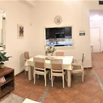 Off Line Deluxe 2 Bedroom Golf Puerto Banus Marbella 12 Minutes Away By G00giemaps 에스테포나
